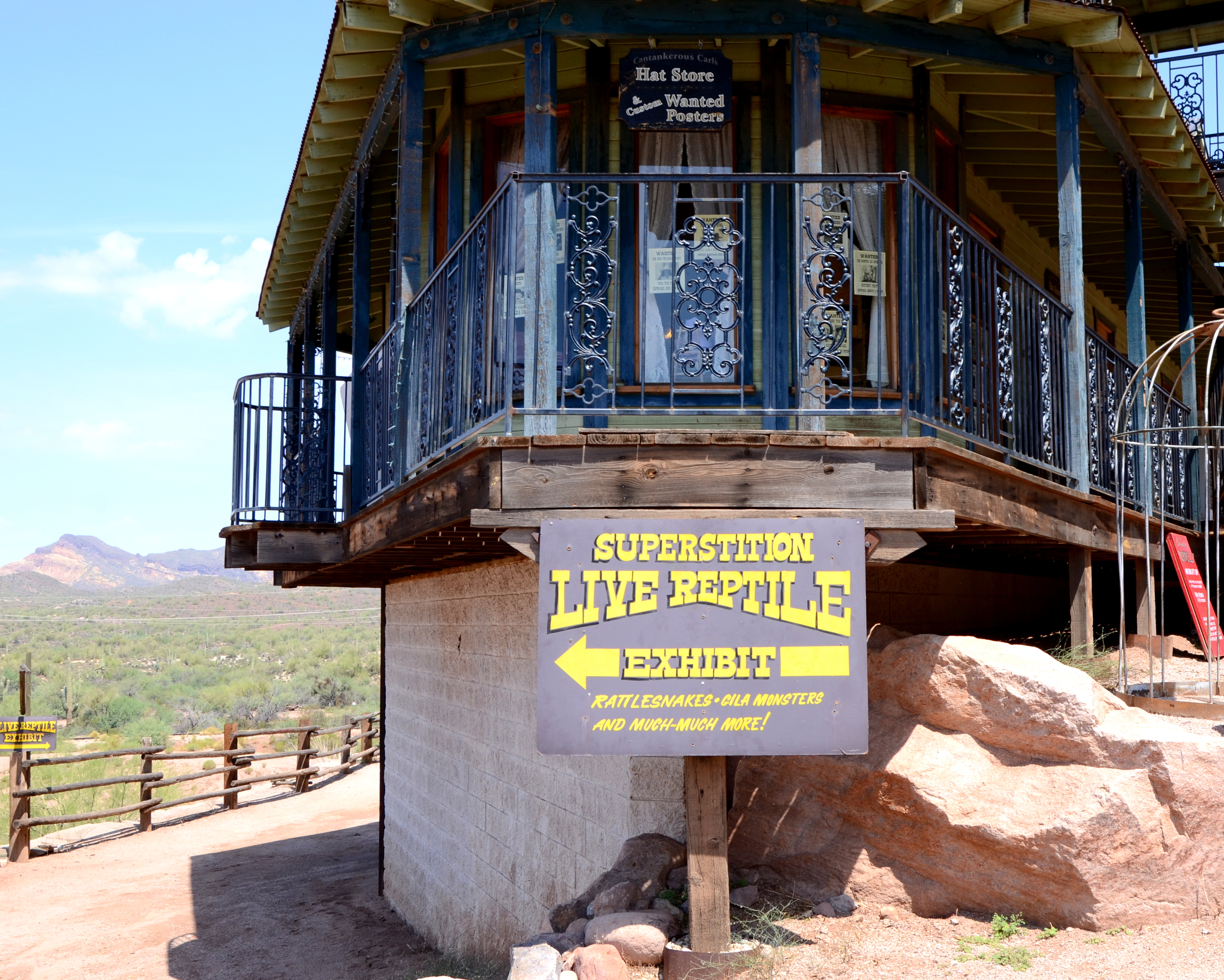 Visiting the Gholdfield Ghost Town with the Coyote Coupon Book (13)