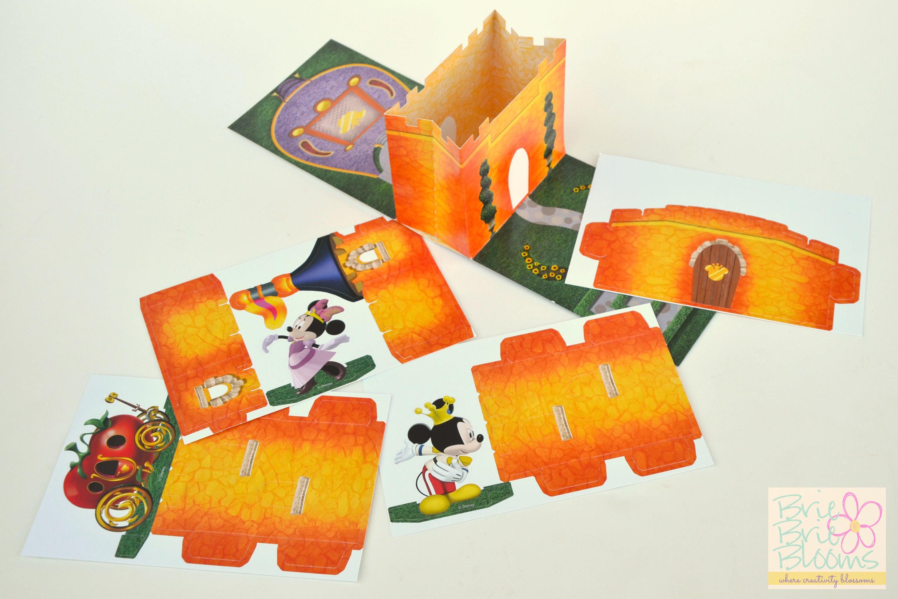 Pop Up Castle in Disney Minnie-rella DVD