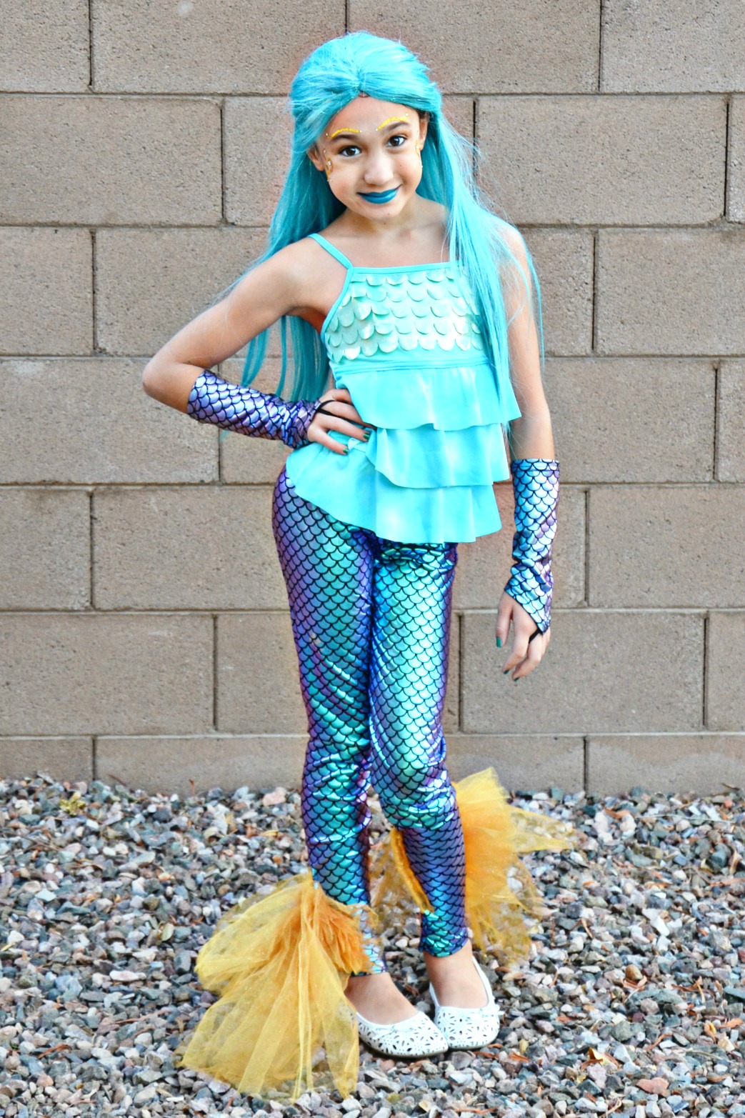 DIY Mermaid Costume learn how to add a mermaid fin tail to leggings Brie Brie Blooms