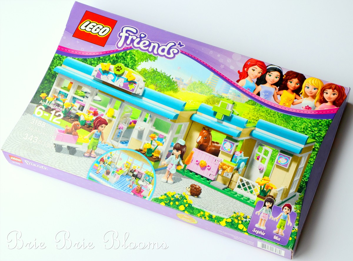 playing and learning with Lego Friends (6)
