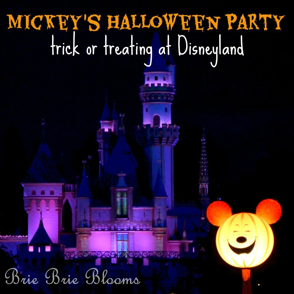 Mickey's Halloween Party, Trick or Treating at Disneyland (2)