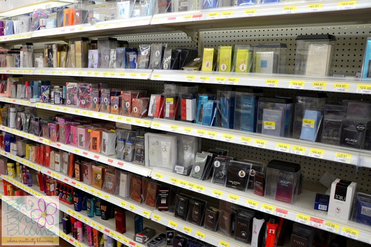 Treat yourself to something sweet, perfume by Taylor Swift, Walmart display #ScentSavings #shop #cbias