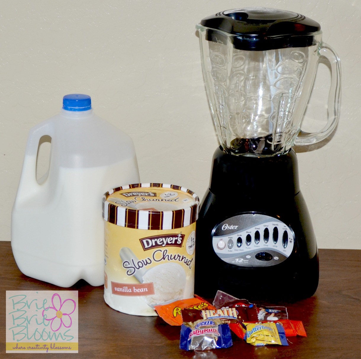 Halloween Candy Milkshake ingredients
