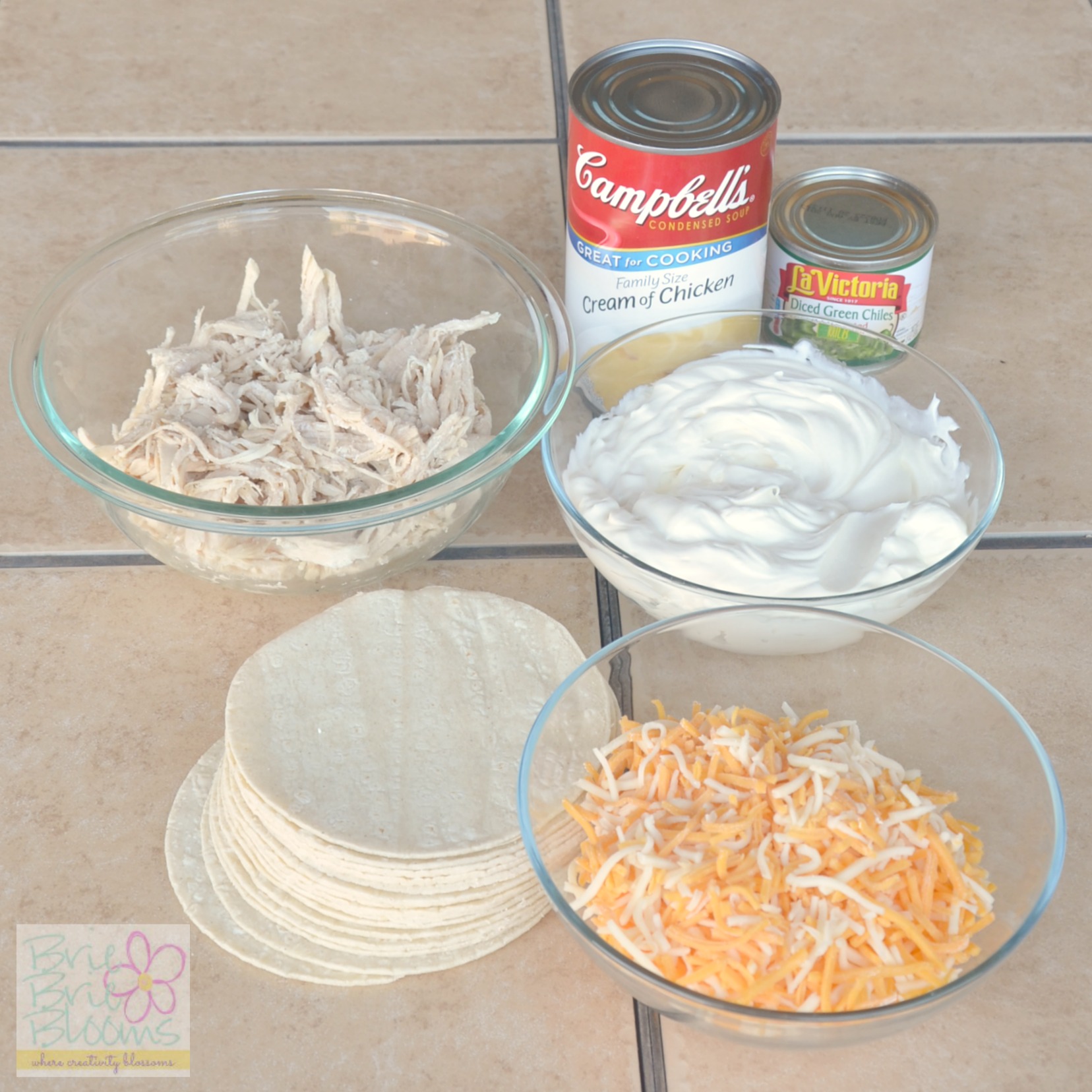 cheesy chicken enchilada casserole ingredients