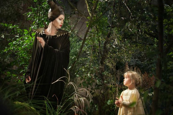 Angelina-Jolie-and-daughter-in-Maleficent