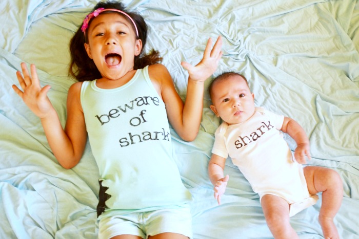 DIY-Shark-Week-Shirt-siblings