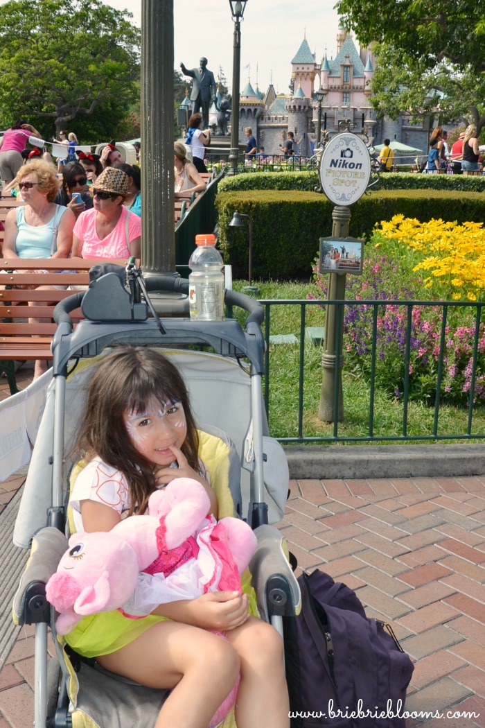 waiting-for-parade-in-stroller-at-Disneyland