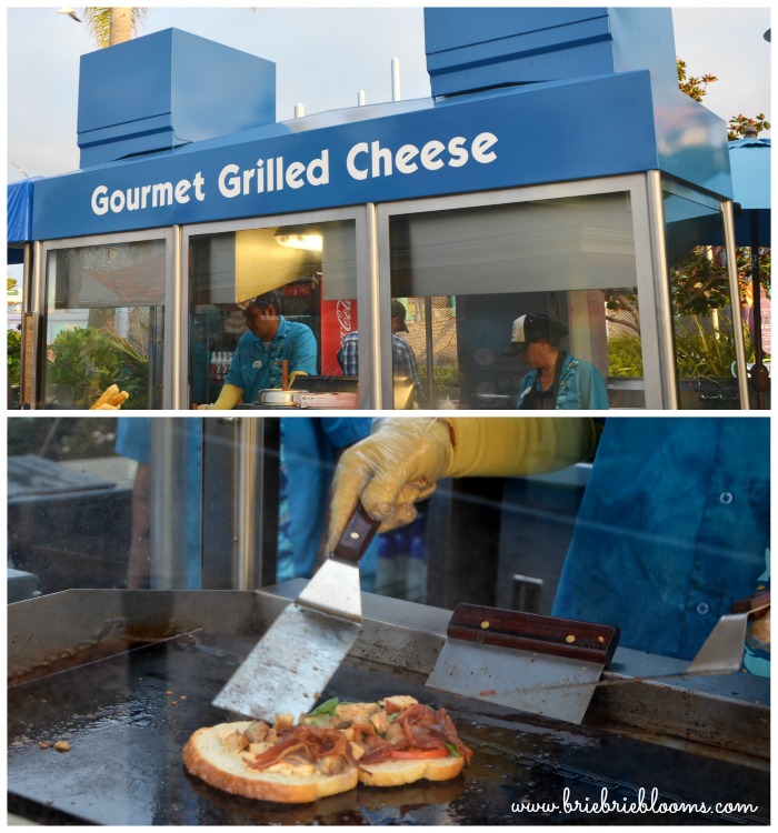 grilled-cheese-cart-SeaWorld-San-Diego