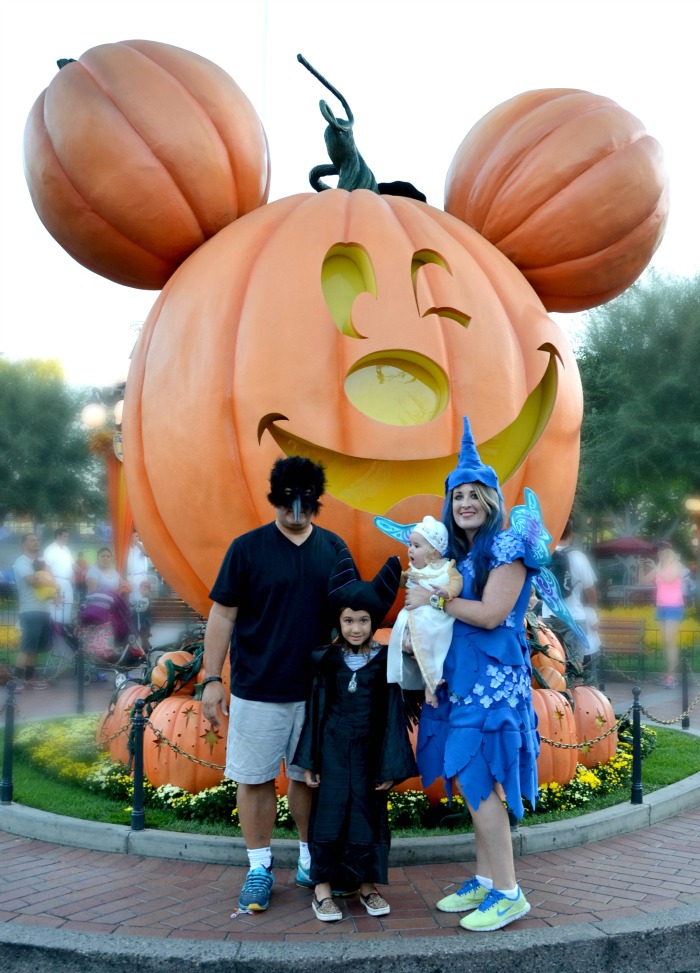 family-maleficent-costumes