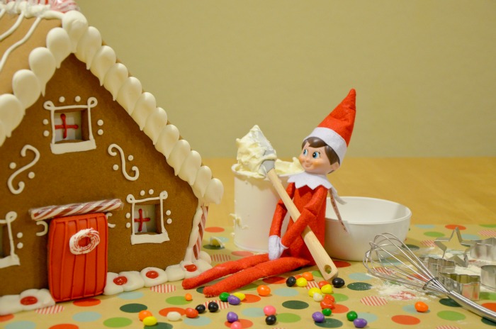 Elf on the Shelf gingerbread #MakeAHolidayFace