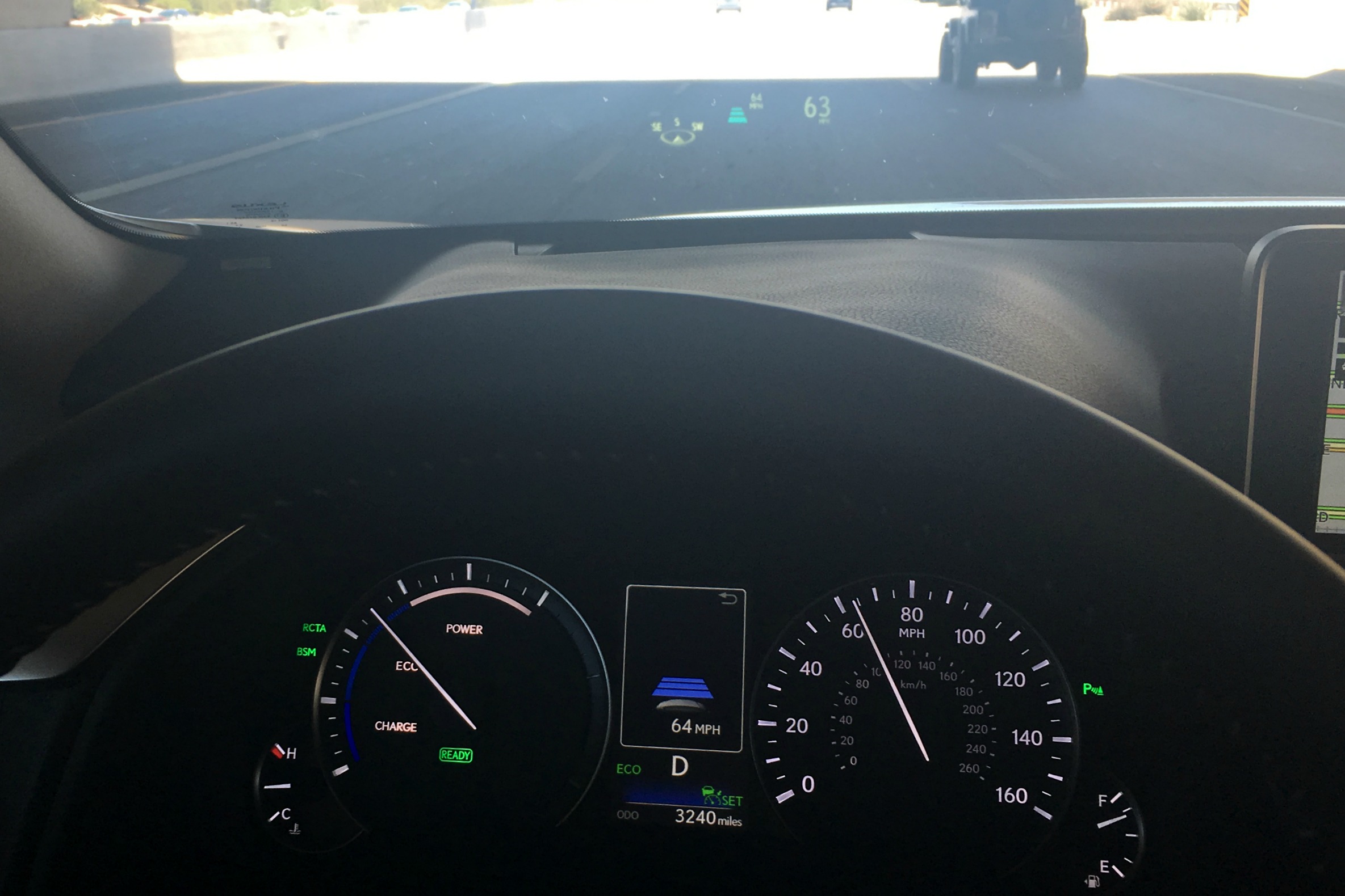 Lexus RX 450h heads up display