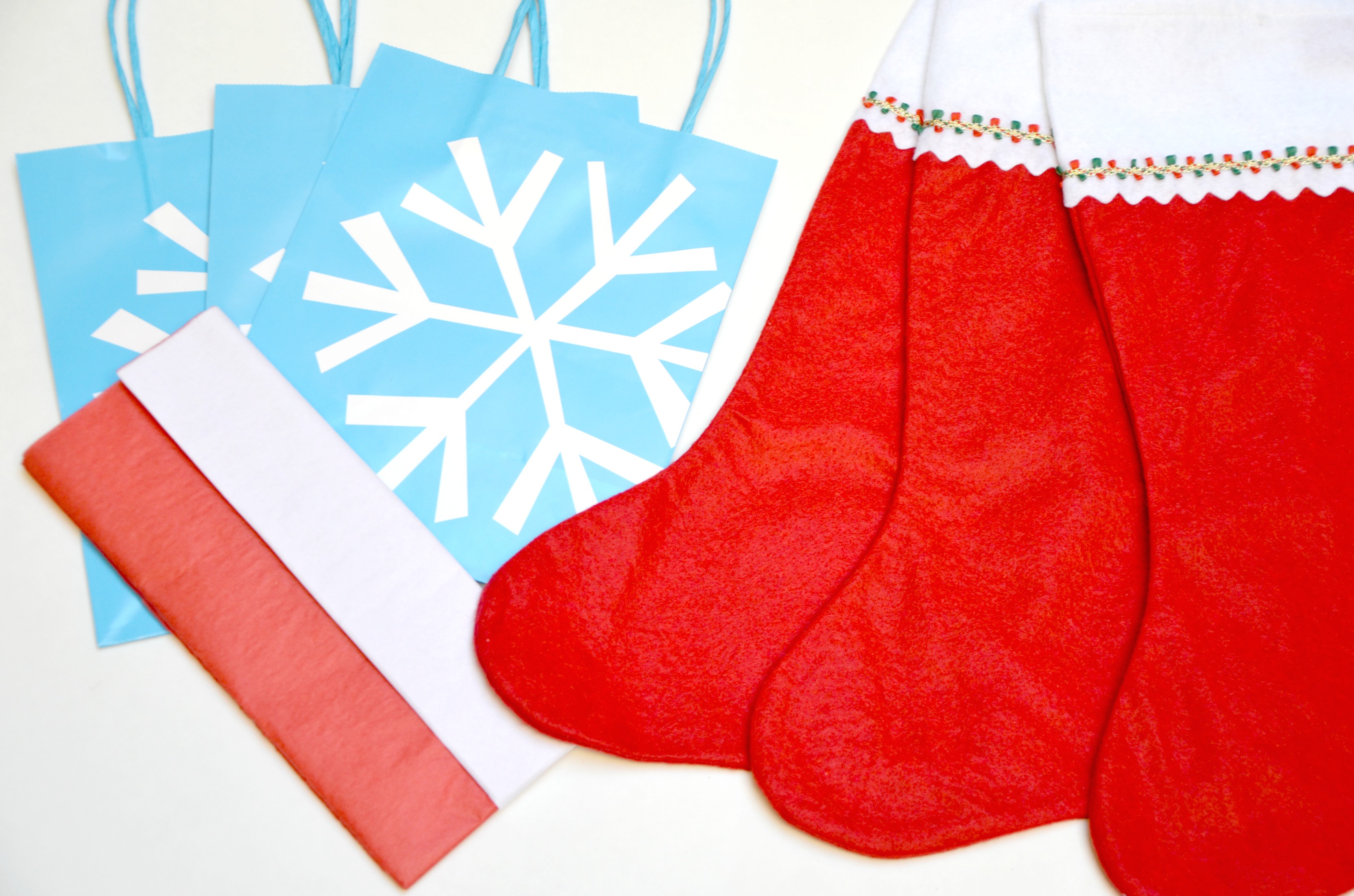 holiday ready tips for parents gift wrapping