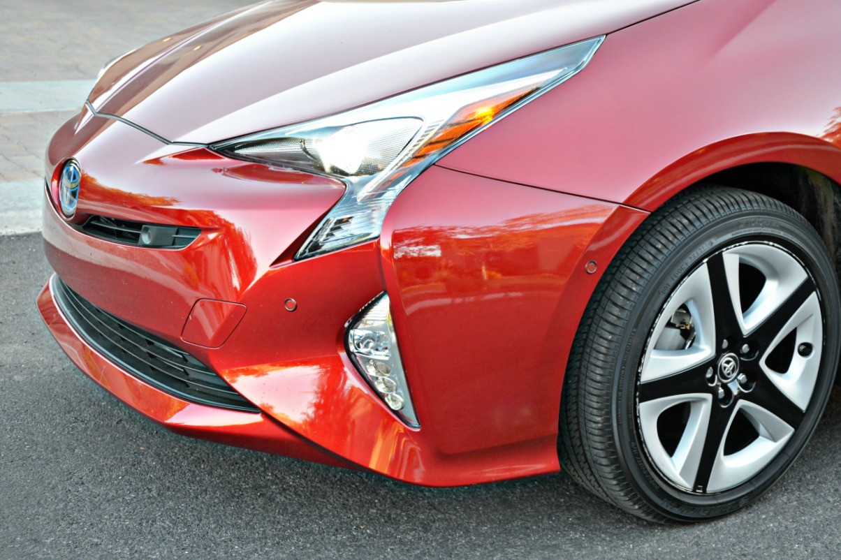 Choosing to drive a hybrid vehicle is good for the environment, but choosing to drive the 2017 Toyota Prius Four is a decision your family will love too.