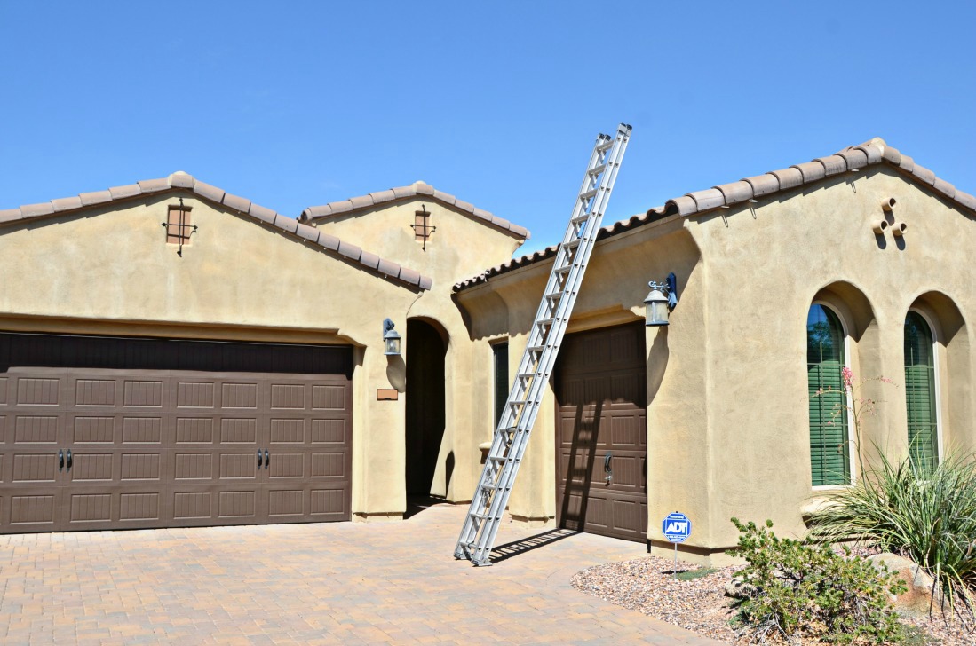 My best home selling tips include roof repair and maintenance. Get your Arizona roof repaired by Arizona's Finest Roofing for a great experience. 