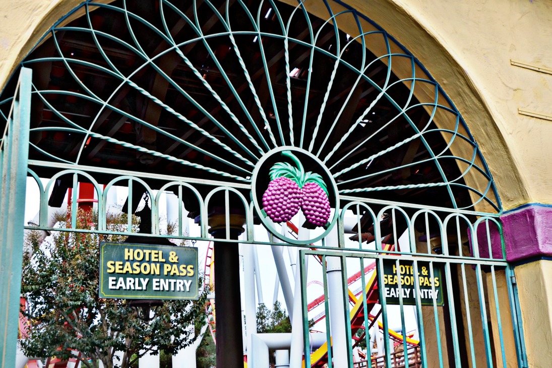 Check out these tips for the Ultimate Knott's Berry Farm Vacation to plan a great family vacation in Buena Park, California.