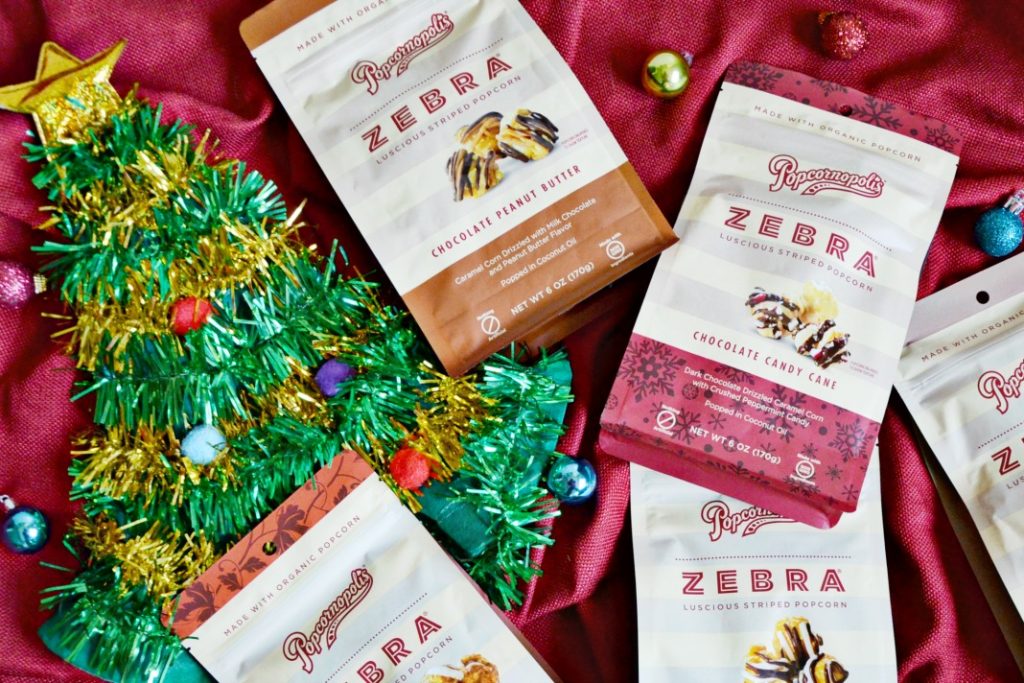 Zebra popcorn with a printable thank you card is the perfect easy thank you gift this holiday season. Print the card at home and gift for a quick thank you!