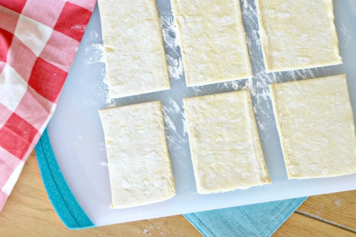 Use puff pastry sheets to make these easy Cinnamon Apple Tofu Strudels for a new healthy variation of a favorite breakfast recipe.