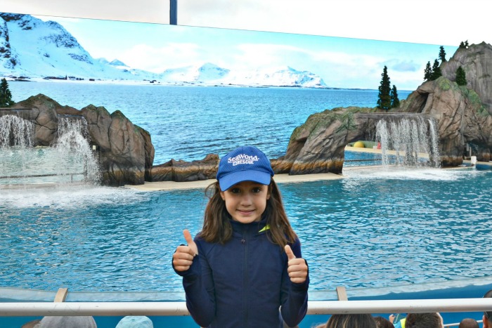 Gabriella, a Phoenix based kid blogger, is also the SeaWorld kid blogger.