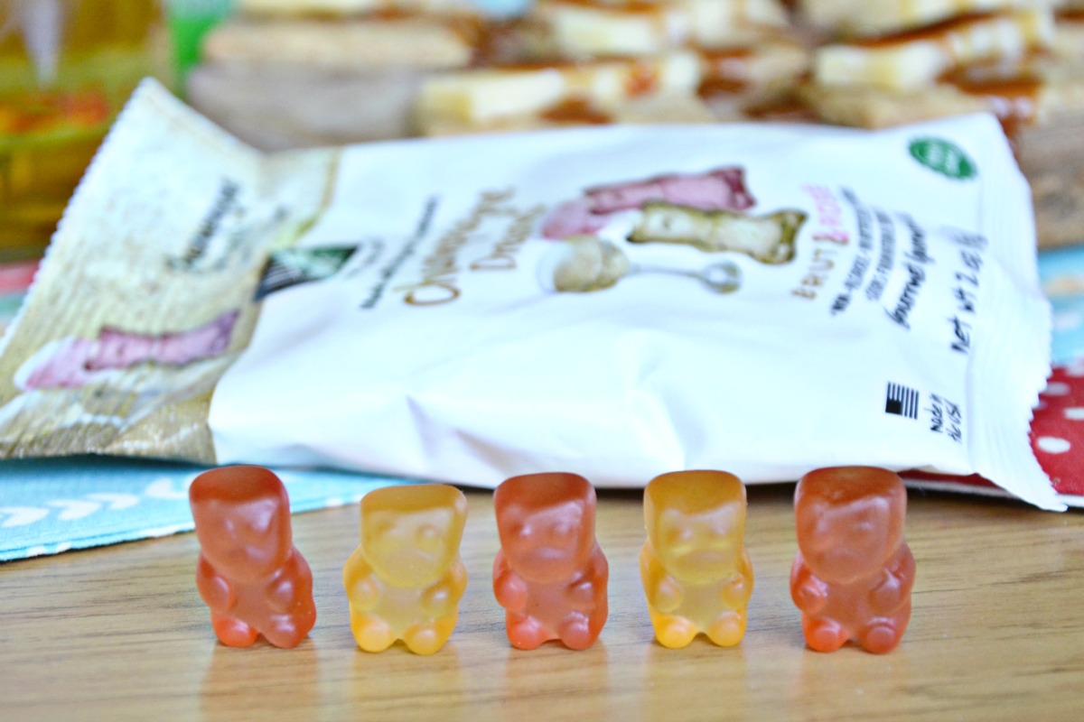 Brut and rosé flavored gummy bears are a fun non-alcoholic treat to your summer girls night in easy entertaining menu.