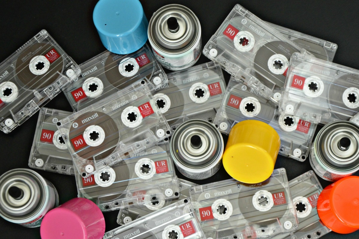 Easily turn blank cassette tapes into 90's party decor with neon colored spray paint.
