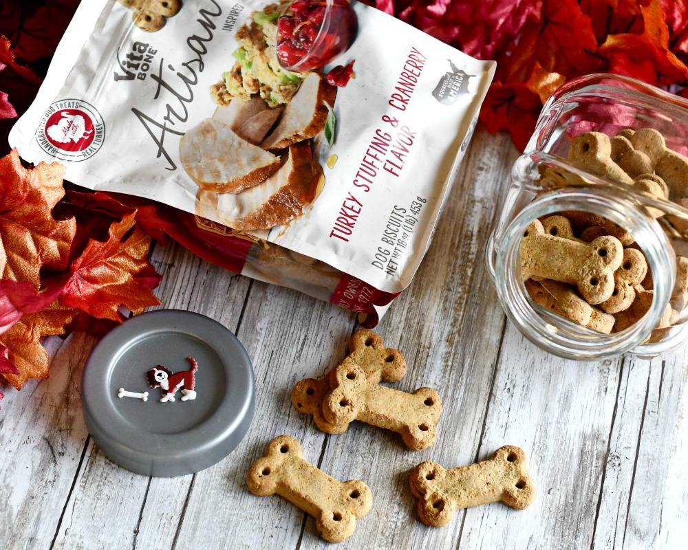 These Turkey, Stuffing and Cranberry flavors are great for holiday snacking moments with your dog.