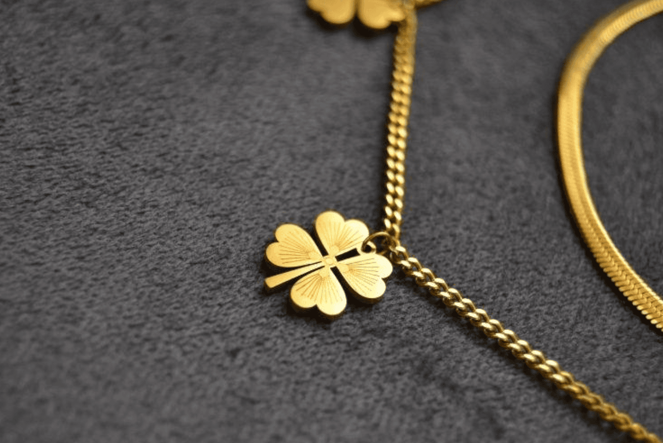 Gold Jewelry Four Leaf Clover Charm